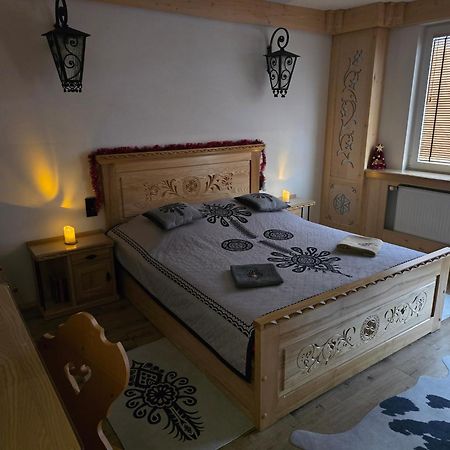 Apartament Zakopane Utrzymany W Stylu Goralskiej Chaty Exterior photo