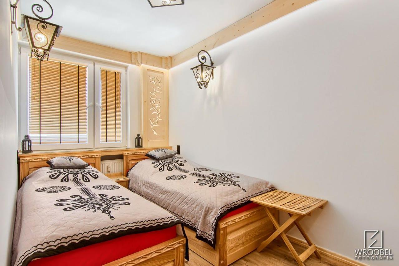 Apartament Zakopane Utrzymany W Stylu Goralskiej Chaty Exterior photo